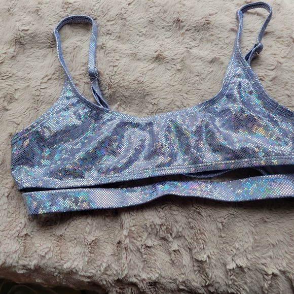 iHeartRaves Lavender Dreams Holo Sporty Crop Top - Picture 5 of 6